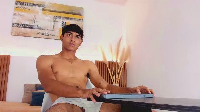 zander_20 webcam model stream image