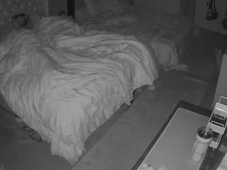 voyeurcam-house-charleys-room webcam model stream image