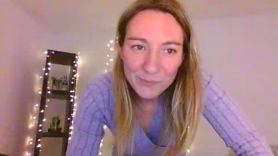 Nena_Misteriosa webcam cam4 model stream image