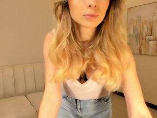 staceywood webcam model stream image