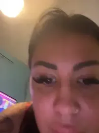 Melissa-suisse webcam model stream image