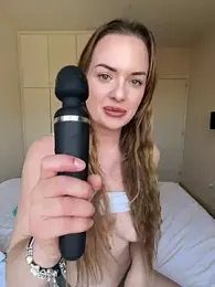 ElenaRebelle webcam model stream image