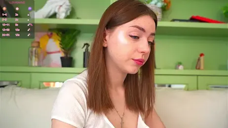 LindaFarm webcam stripchat model stream image