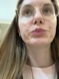 FReyja_44 webcam model stream image