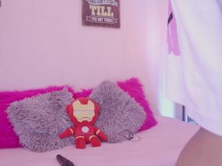 Madelyn Rose webcam model stream image