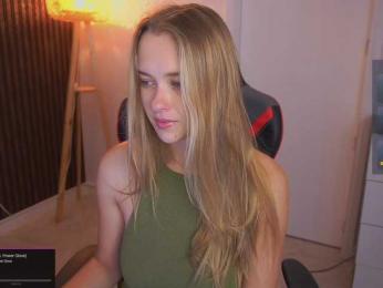 DanikaDillan webcam model stream image