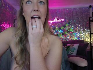 Lucyy Allen webcam flirt4free model stream image