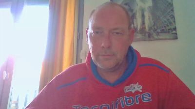 gentleman235 webcam cam4 model stream image