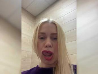 MirandaNow webcam bongacams model stream image