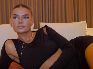 Anais A webcam model stream image