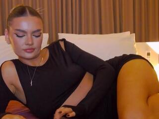 Anais A webcam flirt4free model stream image