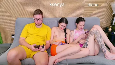 Ksenny webcam stripchat model stream image