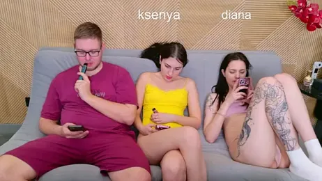 Ksenny webcam stripchat model stream image