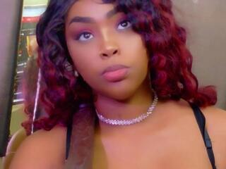 Tianah Glow webcam model stream image