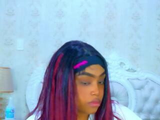 Tianah Glow webcam model stream image