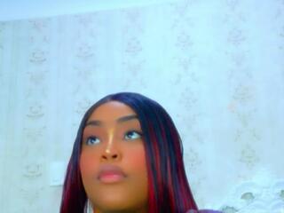 Tianah Glow webcam model stream image