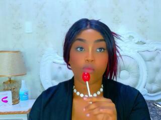 Tianah Glow webcam model stream image