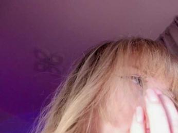 mnepohuyy webcam bongacams model stream image