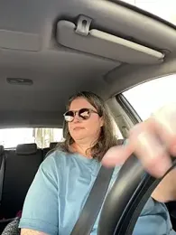 bea_french_curvy webcam model stream image