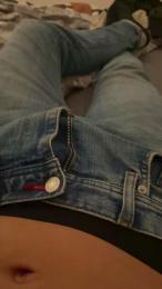 axel9919 webcam model stream image