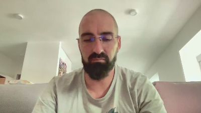 v1c70r1985 webcam model stream image