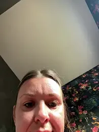 Bella-Tight webcam model stream image