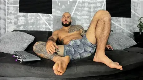leonidas_18k webcam model stream image