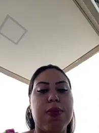 lariic webcam stripchat model stream image