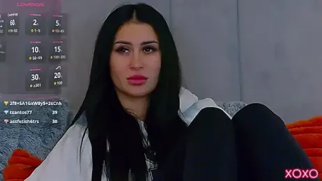 EmyLaveau webcam model stream image