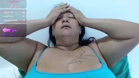 OnlyCoral webcam model stream image