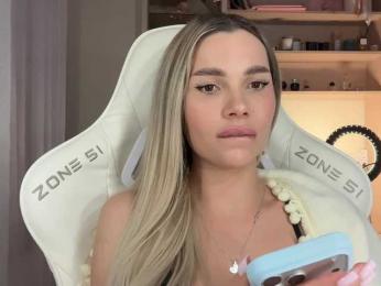 AlexaS_ webcam model stream image