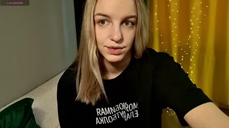 KatyaCherry webcam model stream image