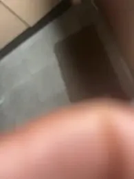 BumbleBee84 webcam model stream image