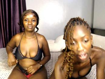 VelvetCuties webcam model stream image