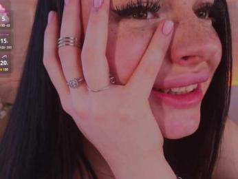 LisaaLiss webcam model stream image