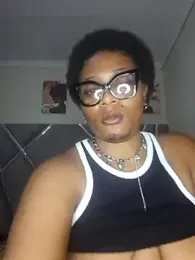 CocoBootyyy webcam model stream image