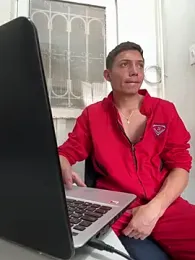 santiObrero webcam model stream image