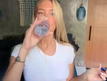 livslifee webcam model stream image