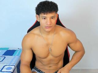 Niki Marti webcam model stream image