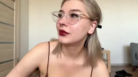 Love_plat1na webcam stripchat model stream image