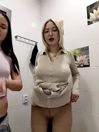 caressyourself webcam model stream image