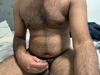 HothairyBoy2 webcam model stream image