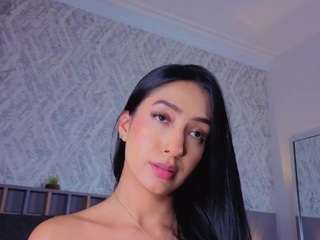 mia-oceann webcam model stream image