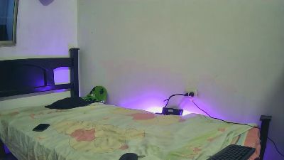 Juantanned webcam model stream image