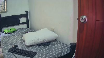 Juantanned webcam model stream image