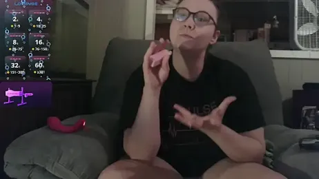 TurtleLady420 webcam model stream image