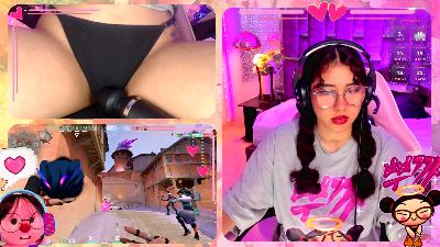 RossieGames webcam model stream image