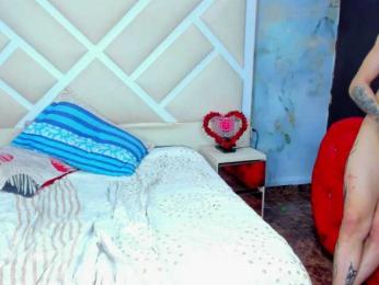 InnocentLooksex webcam bongacams model stream image