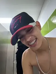HarryGaze webcam stripchat model stream image
