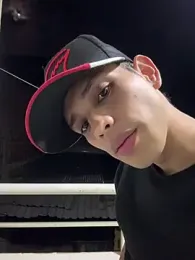 HarryGaze webcam stripchat model stream image